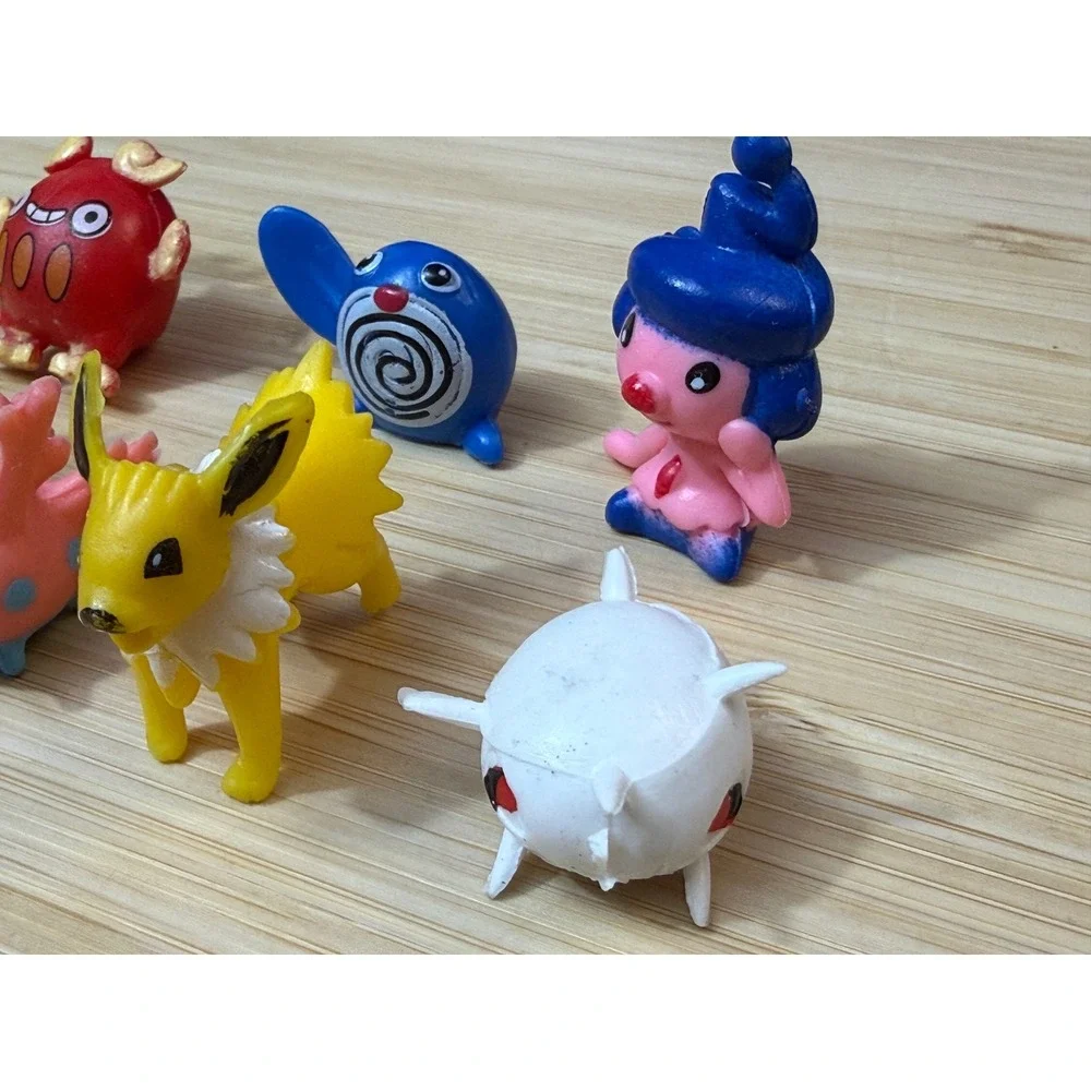 Pokemon Mini Figure Lot 9pc Jolteon Poliwag Corsola Lapras Braixen Zangoose